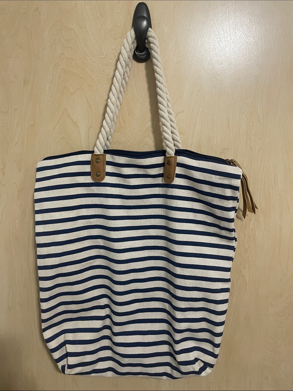 summer & rose Navy and Cream Striped Rope-Handle Beach Tote - Picture 4 of 11